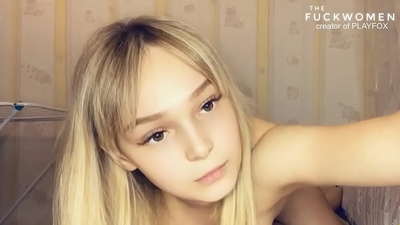 貪欲な女子校生が同級生を破裂させ、脈打つような口淫をする。